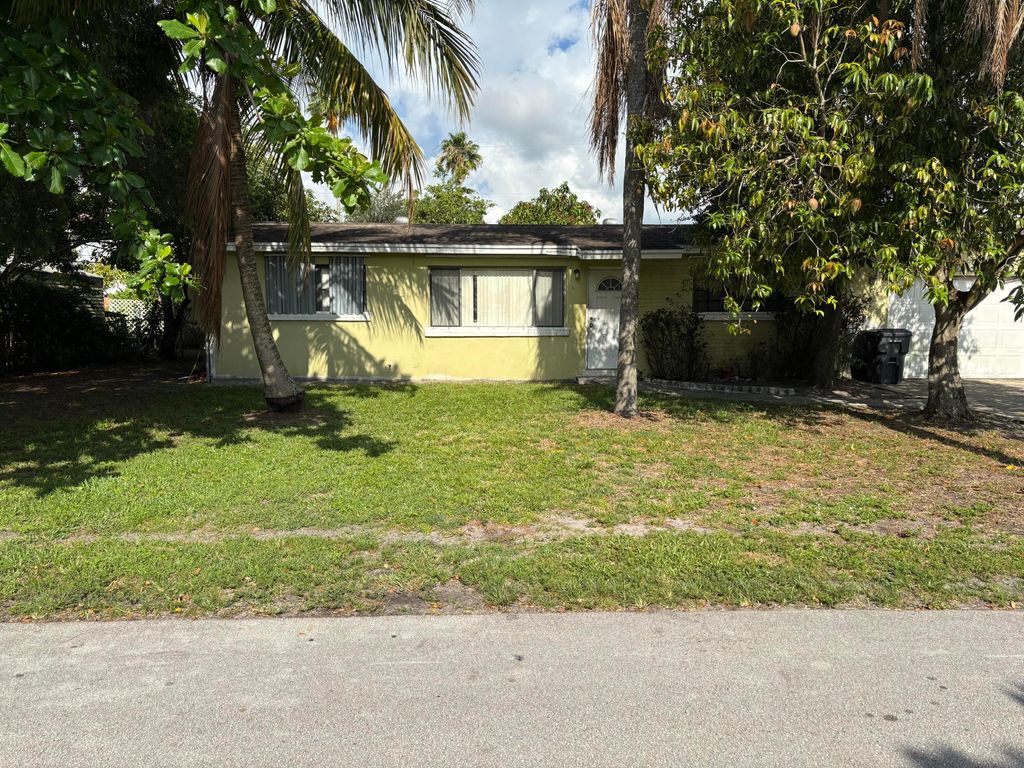Photo of 2201 W Carol Circle, West Palm Beach, FL 33415 (MLS # B26030537)