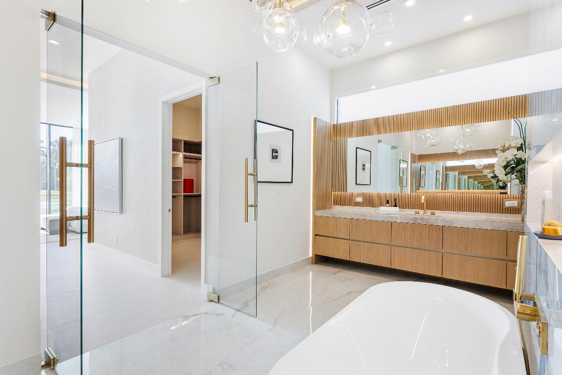 ST ANDREWS COUNTRY CLUB - Residential