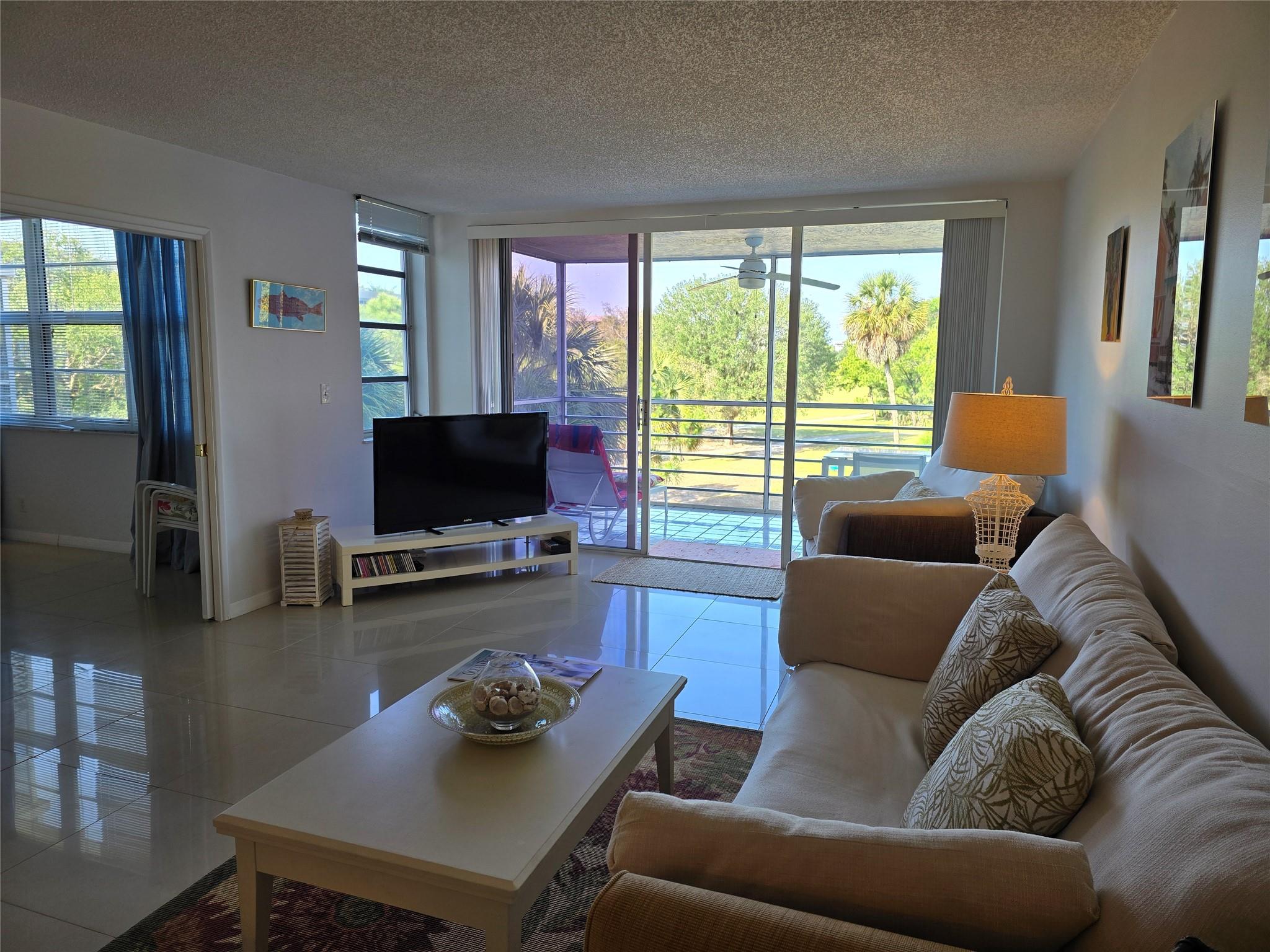 535 Oaks 308