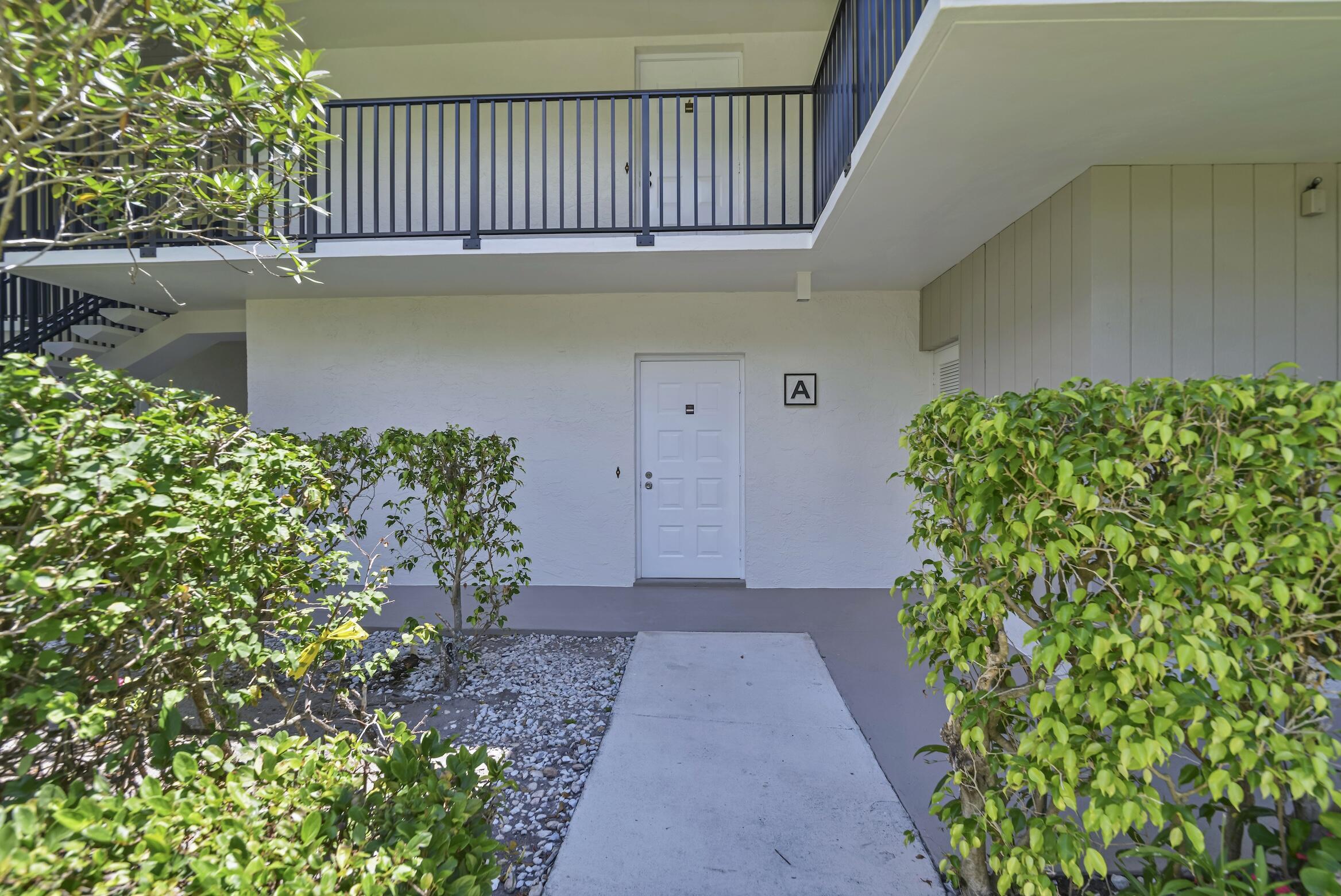 SEAGATE CC, GREENSWARD VILLAGE CONDO - Residential