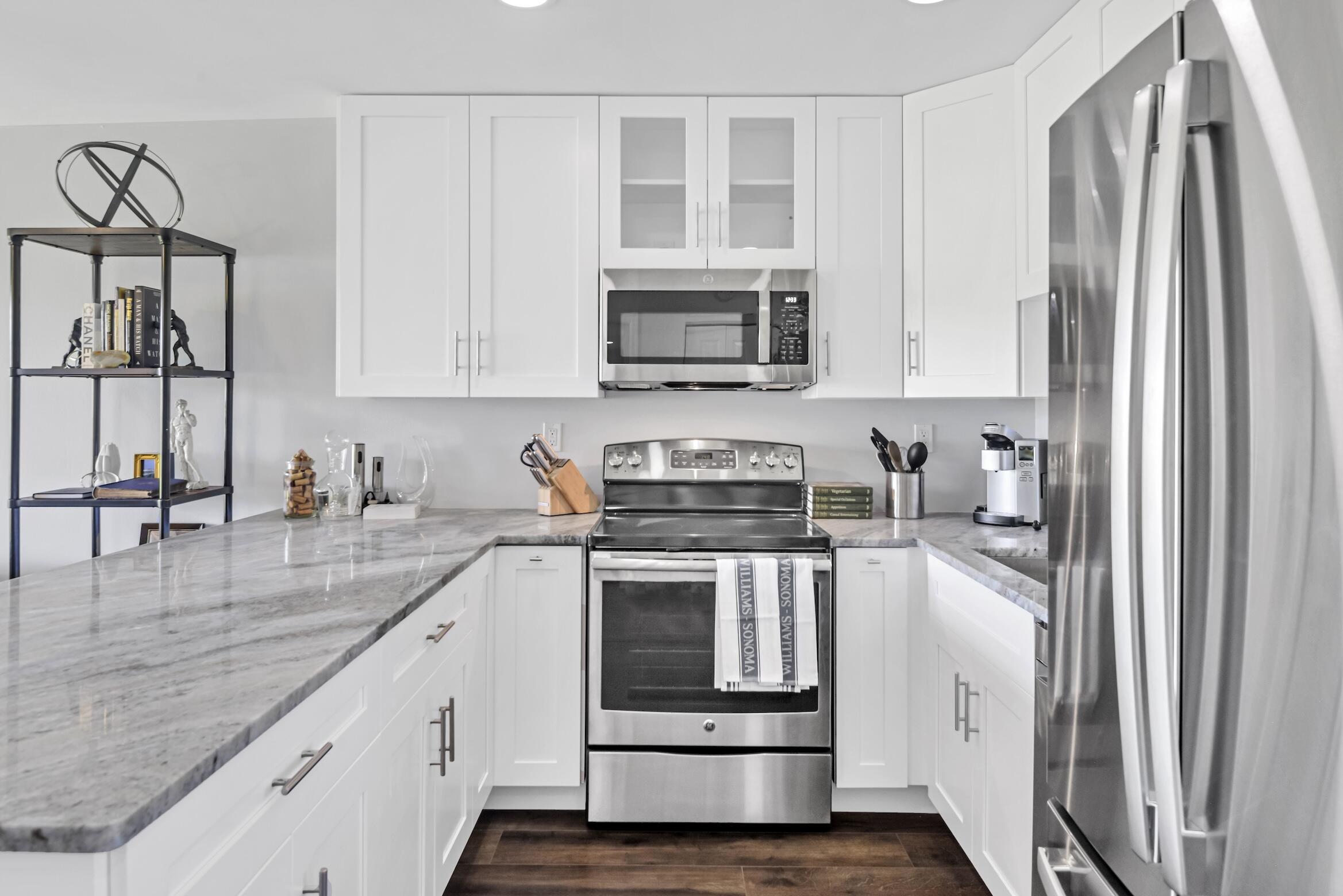 SEAGATE CC, GREENSWARD VILLAGE CONDO - Residential