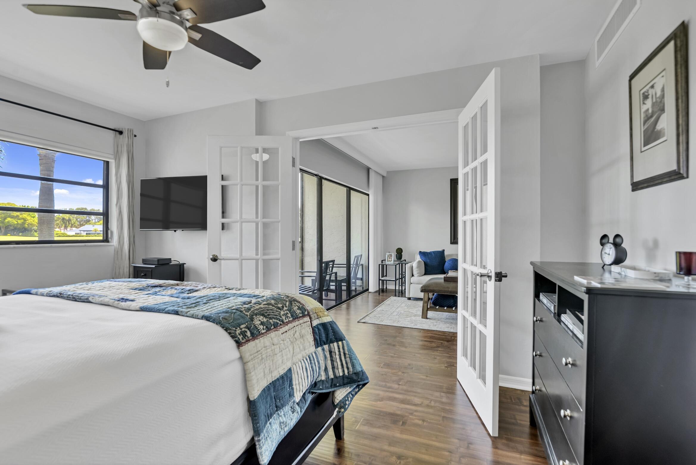 SEAGATE CC, GREENSWARD VILLAGE CONDO - Residential