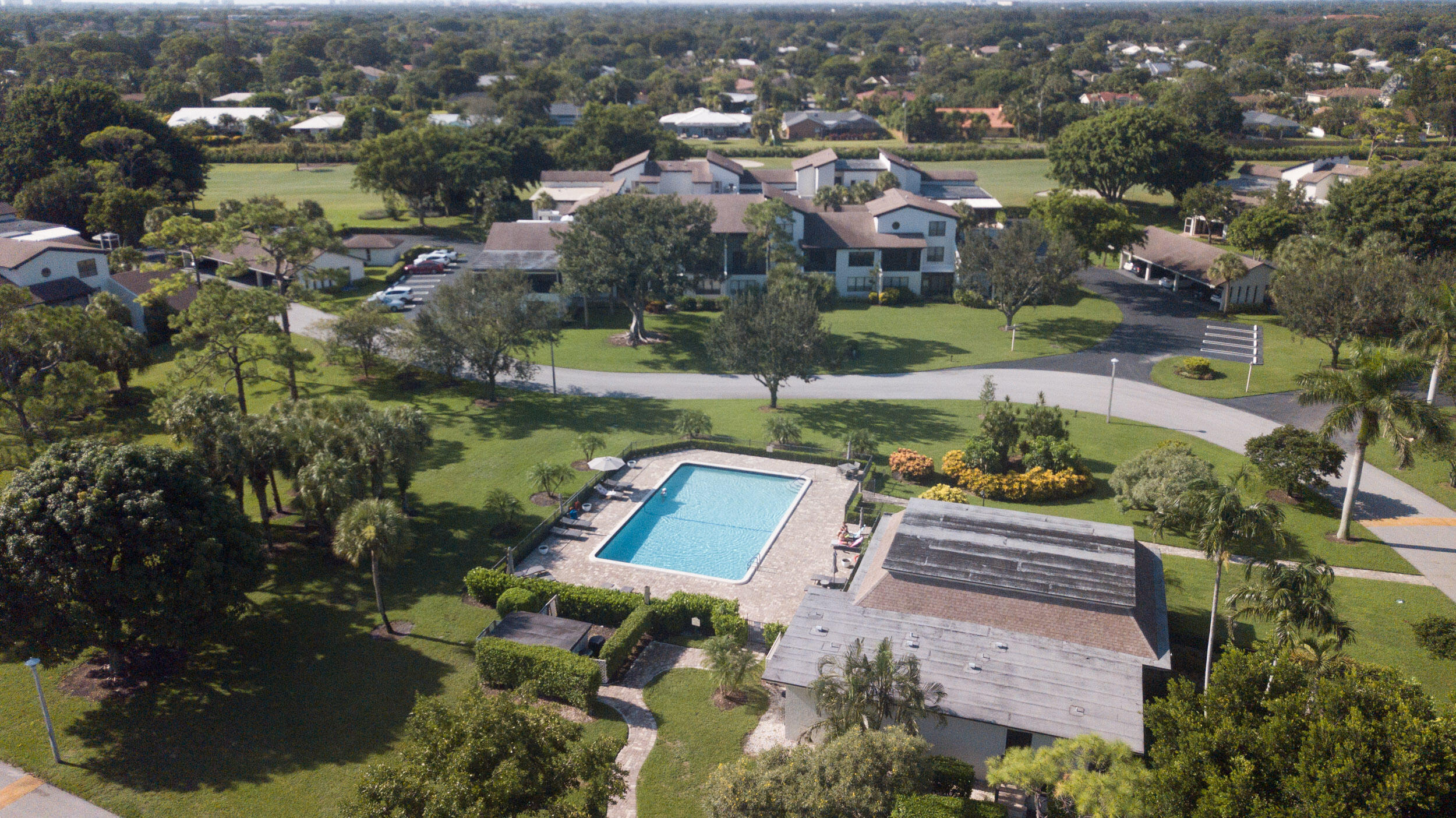 SEAGATE CC, GREENSWARD VILLAGE CONDO - Residential