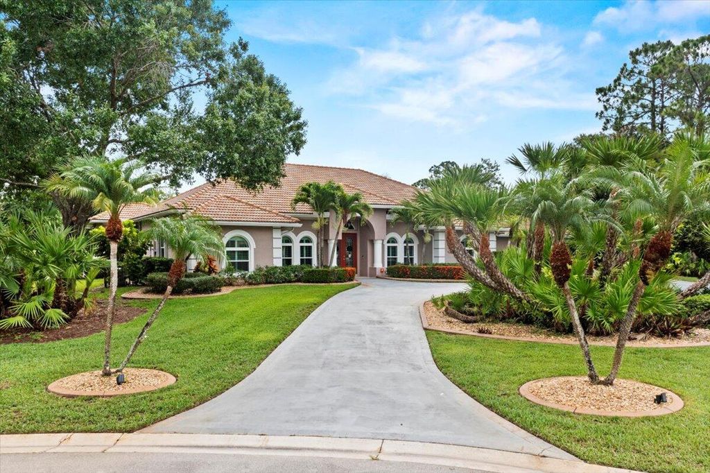 Photo of 11124 Lands End Chase, Port Saint Lucie, FL 34986 (MLS # R10997078)