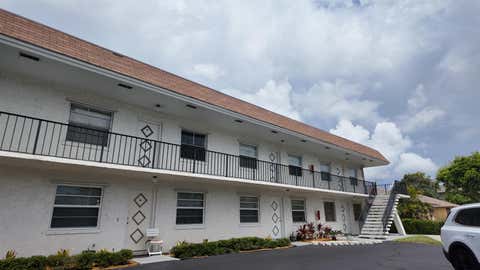 Property photo of 227 Castlewood Drive 207, North Palm Beach, FL 33408