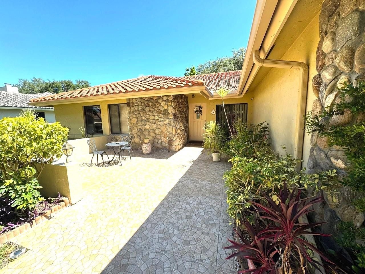 PINE RIDGE - Residential