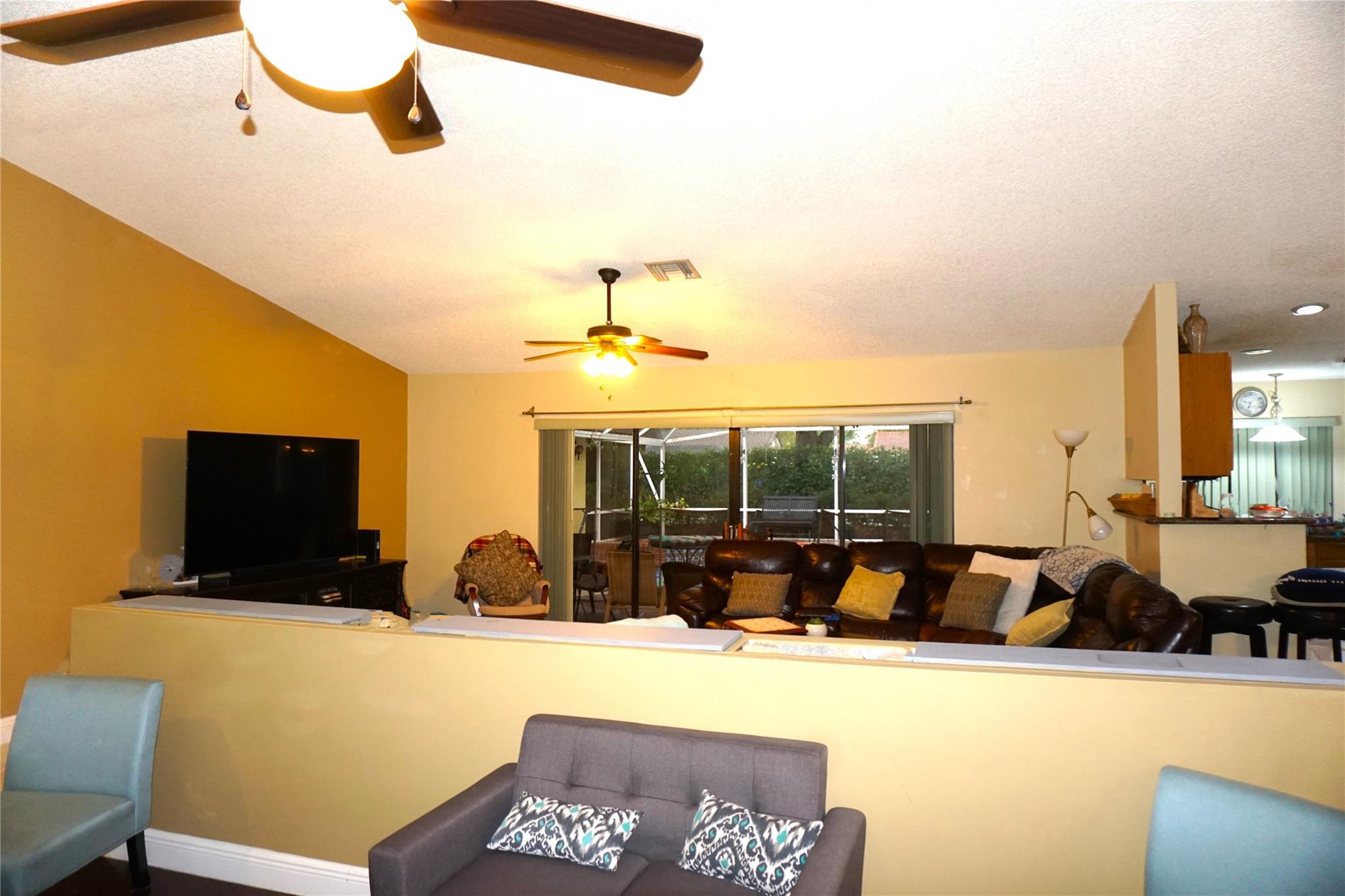 PINE RIDGE - Residential