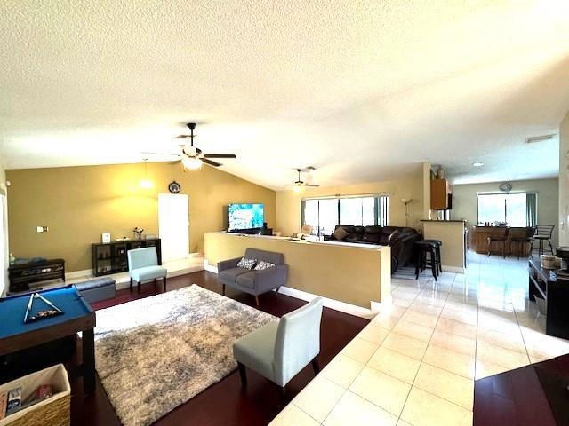 PINE RIDGE - Residential