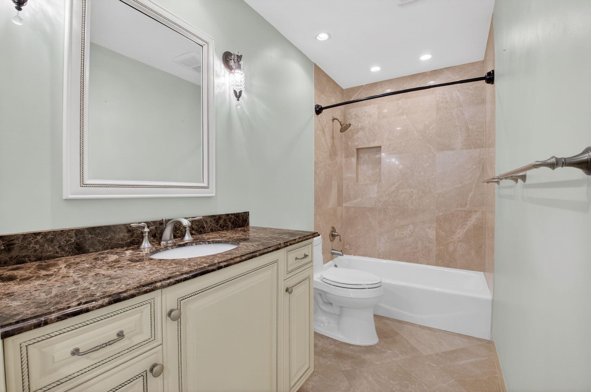 BOCA RATON HILLS SEC 3 - Residential Lease