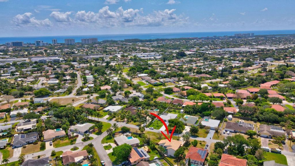 Photo of 4517 NW 5th Avenue, Boca Raton, FL 33431 (MLS # R11149032)