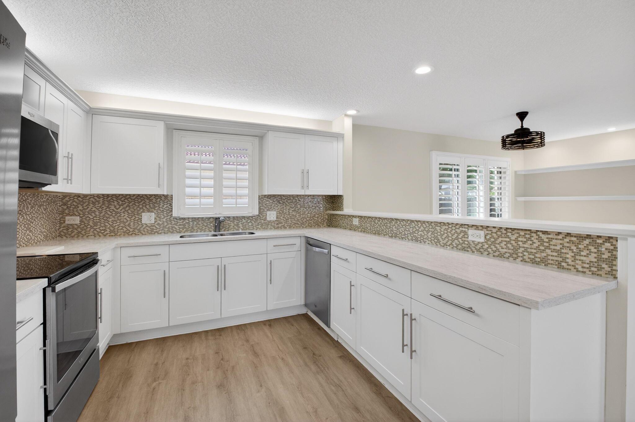 BOCA RATON HILLS SEC 3 - Residential Lease