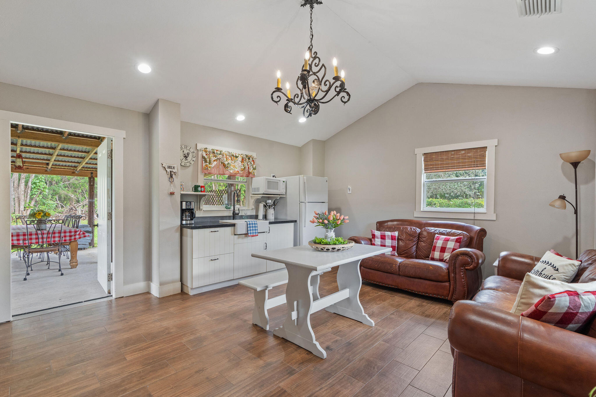 SOUTHWEST RANCHES - Residential