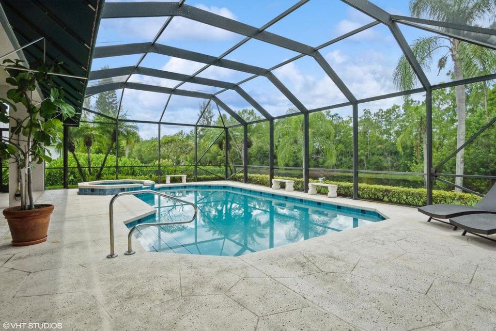 Photo of 18798 SE Old Trail Drive W, Jupiter, FL 33478 (MLS # R11126439)