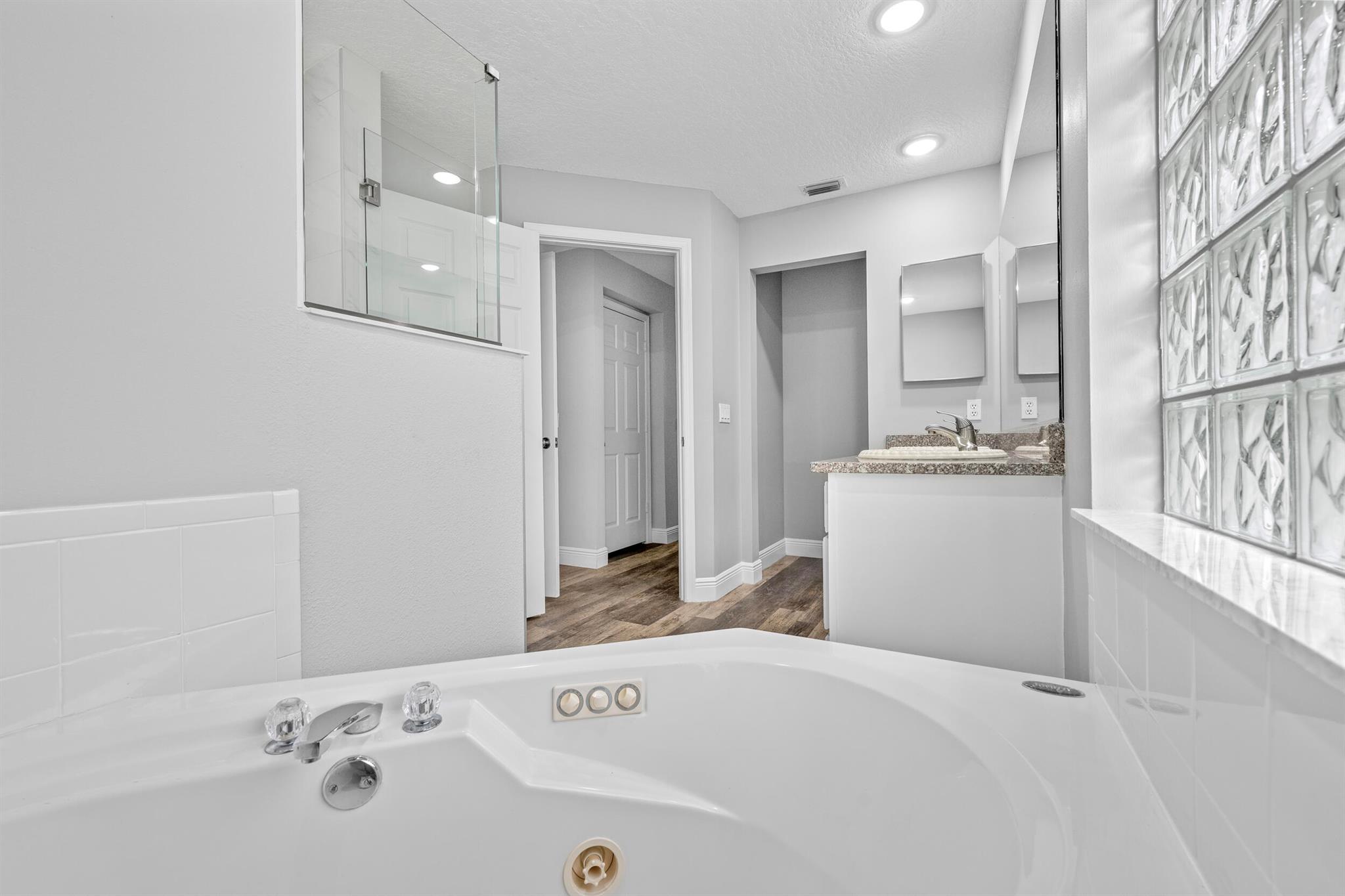 SUMMERFIELD - Residential Lease