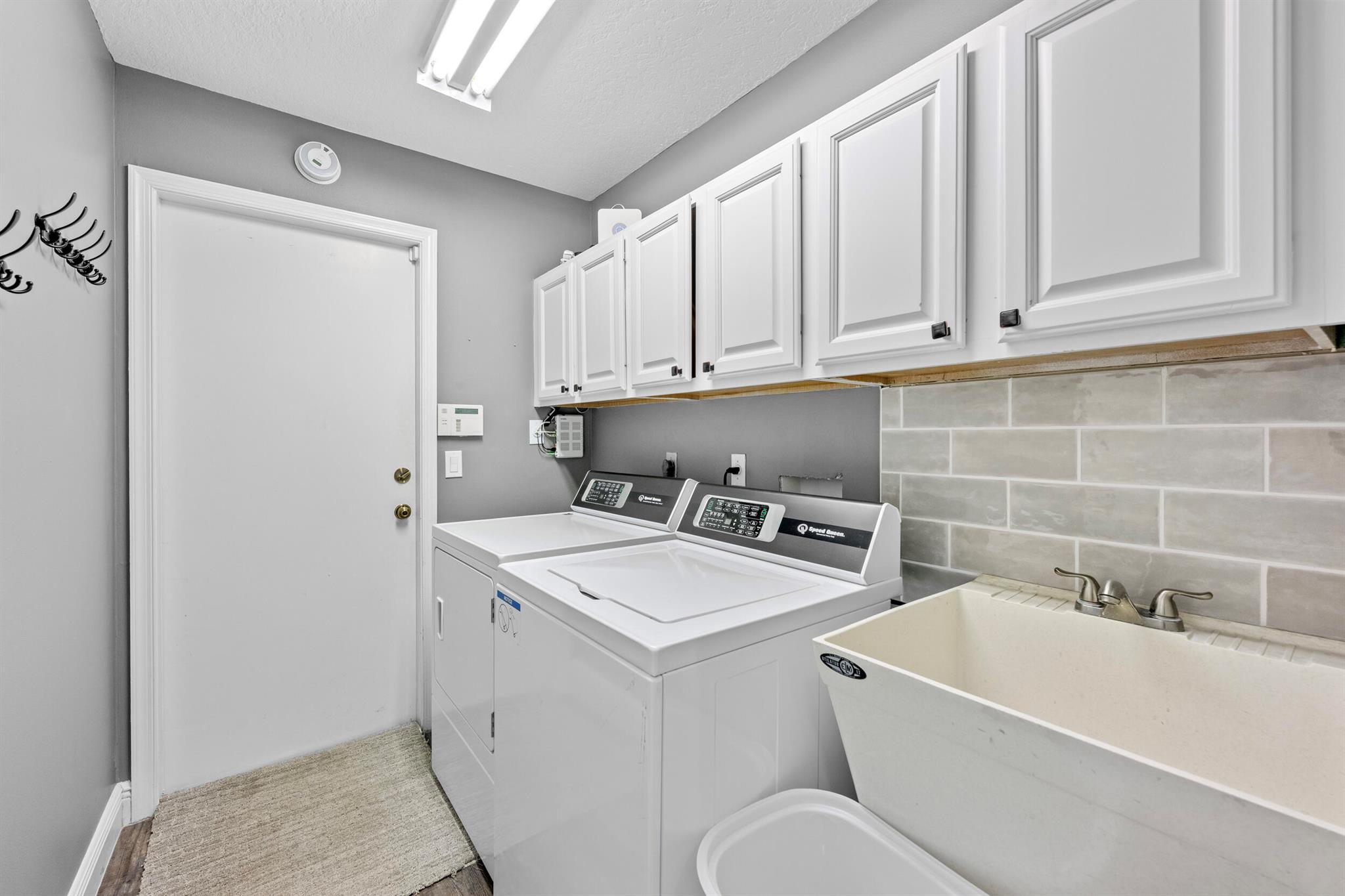 SUMMERFIELD - Residential Lease