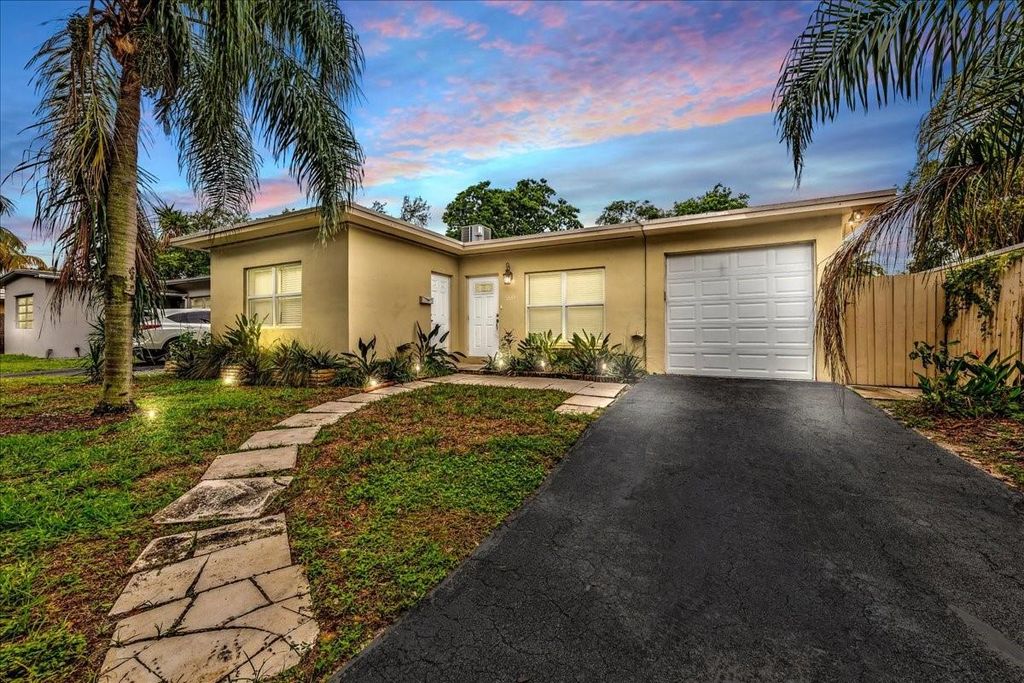 Photo of 1835 Park Ln, Fort Lauderdale, FL 33315 (MLS # F10532010)