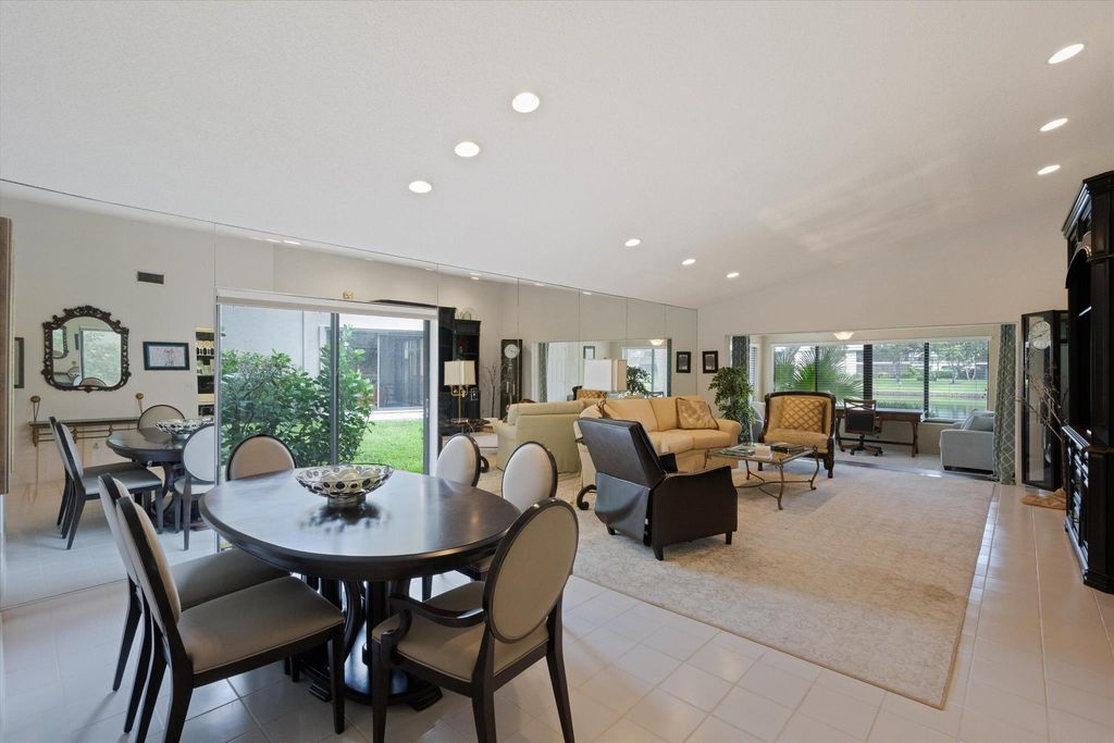 Photo of 24 Westgate Ln, Boynton Beach, FL 33436 (MLS # R11032686)