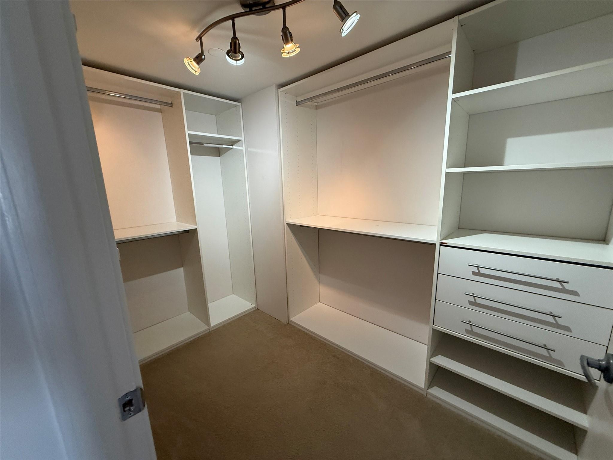 TURNBERRY ISLE CONDO - Residential Lease