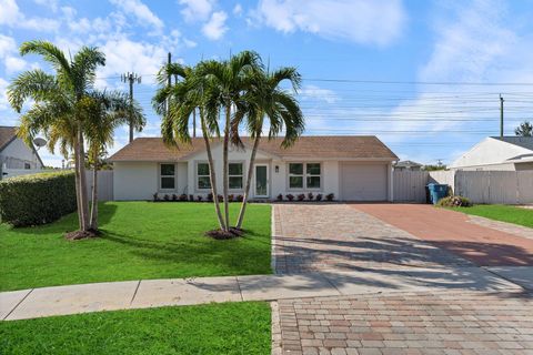 Lantana Florida Real Estate Marketplace 1104 Grandview Circle Royal Palm Beach FL 33411