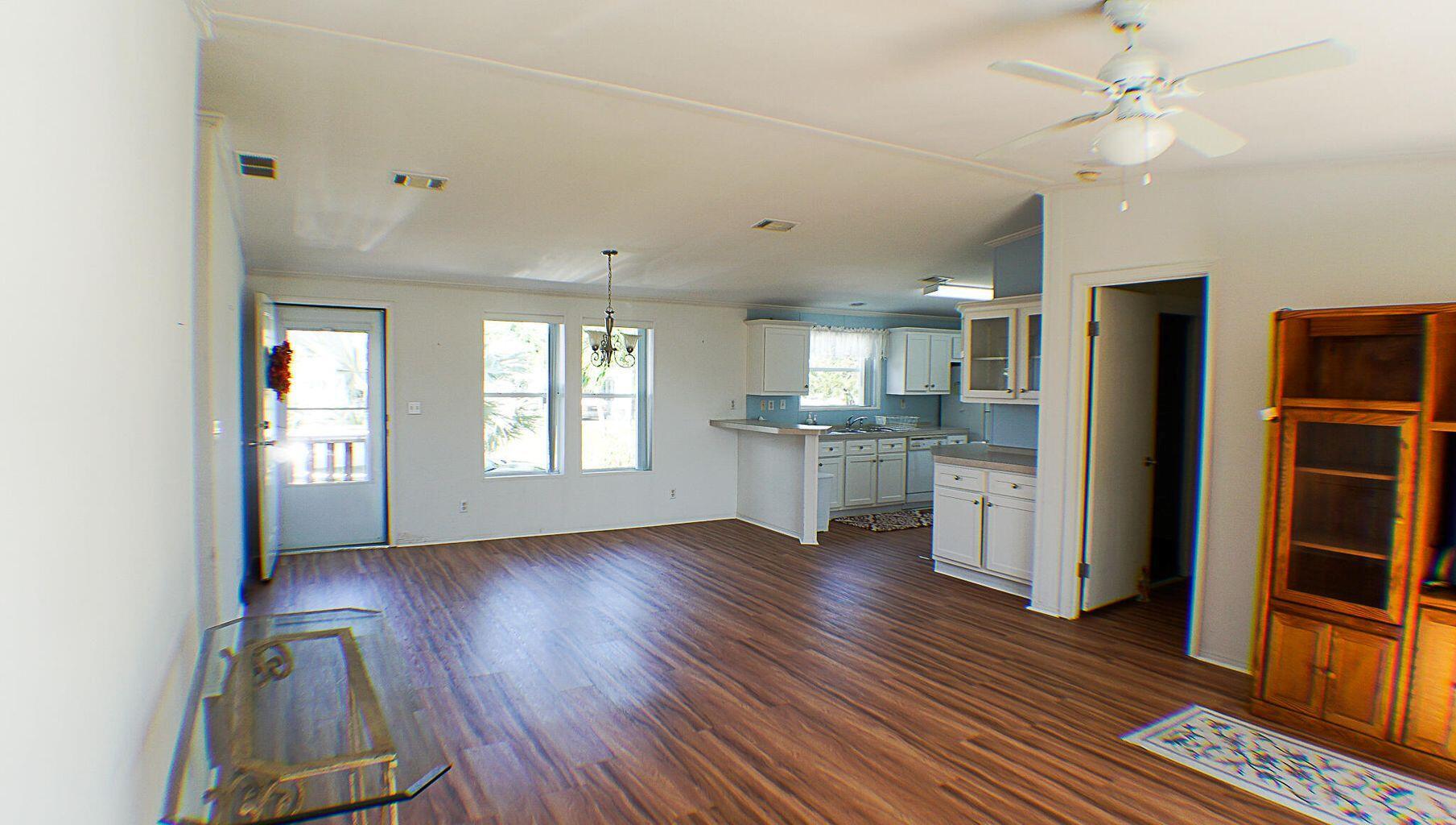 RIDGEWAY - Residential Lease