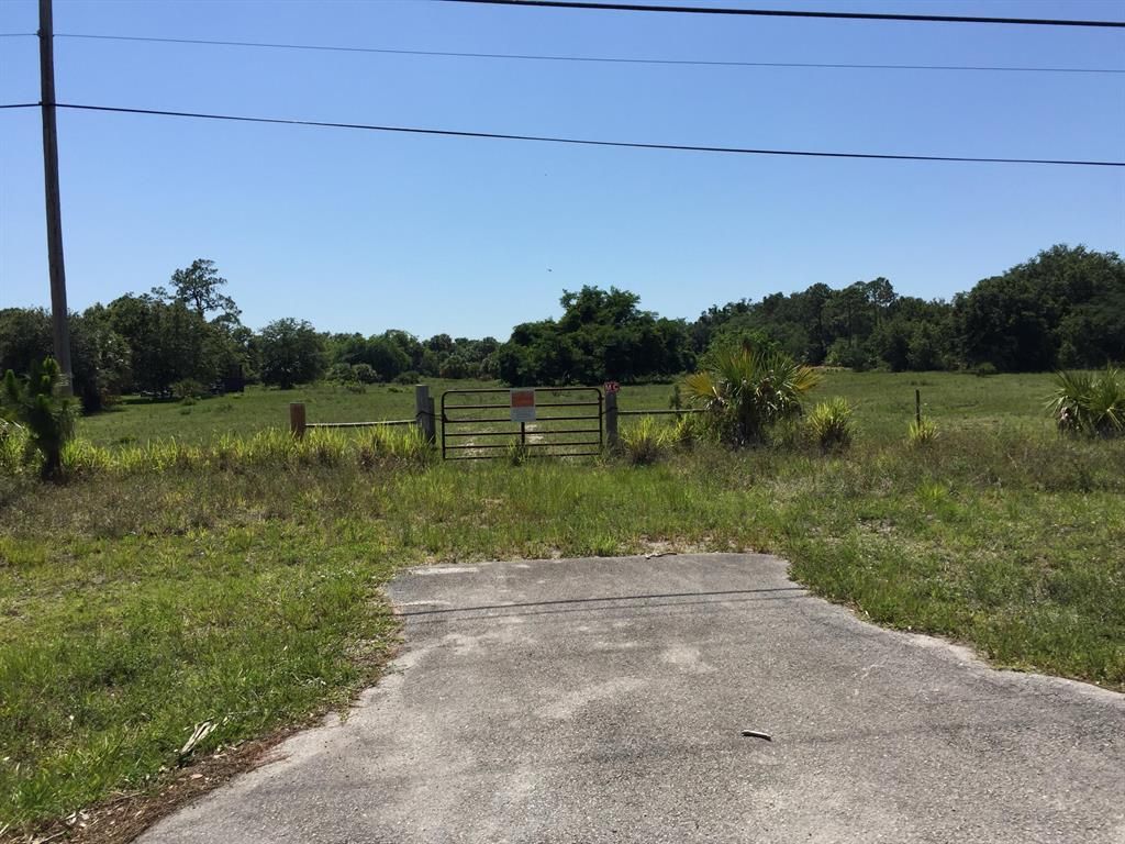 Photo of 3055 Hammond Road, Fort Pierce, FL 34946 (MLS # R10709609)
