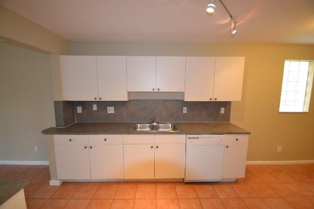 Fairway Cove 80-40 B - Residential Lease