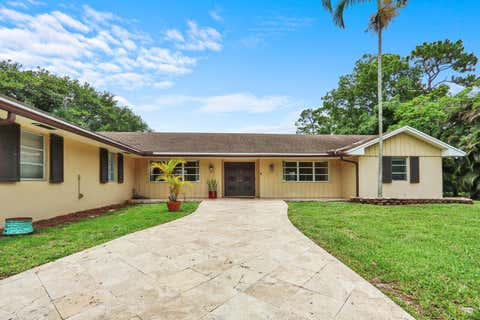 Photo of 4529 Square Lake Drive, Palm Beach Gardens, FL 33418 (MLS # B26048297)