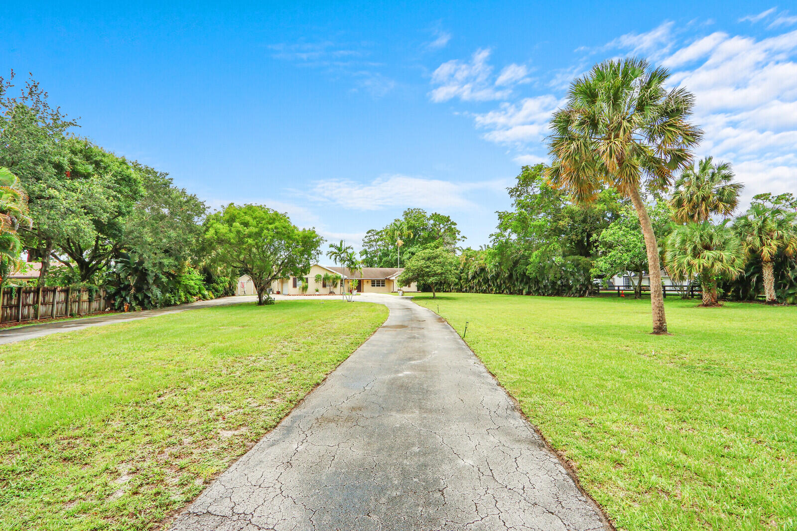 4529 Square Lake Drive