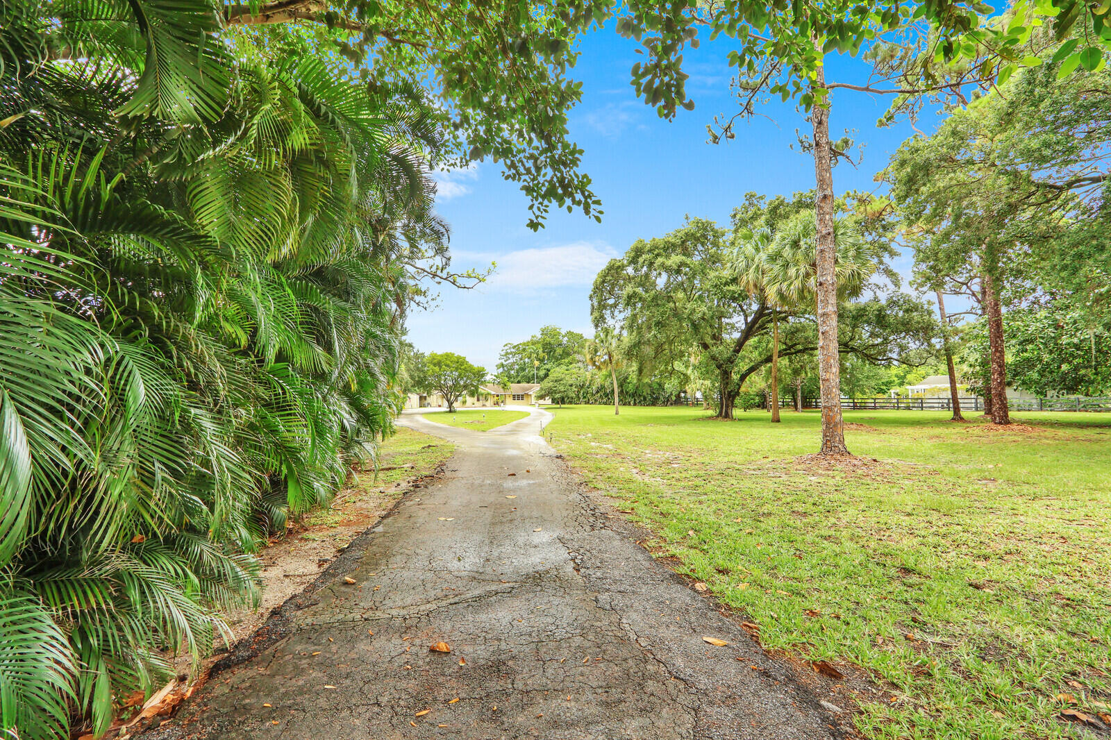 4529 Square Lake Drive