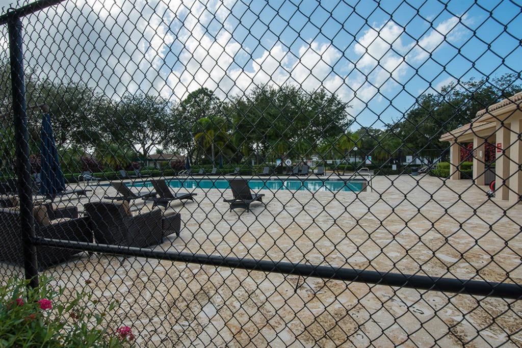 SARATOGA AT ROYAL PALM 1 - Residential