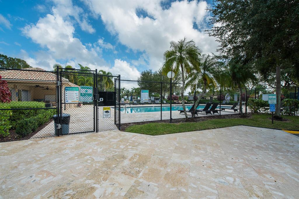 SARATOGA AT ROYAL PALM 1 - Residential