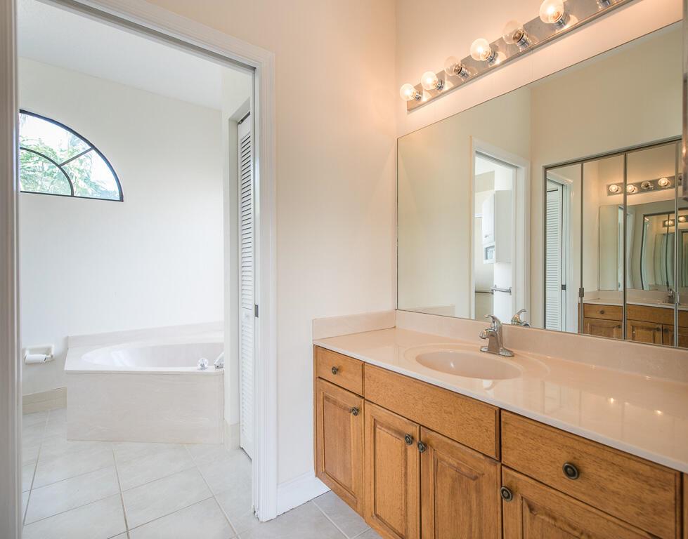 SARATOGA AT ROYAL PALM 1 - Residential