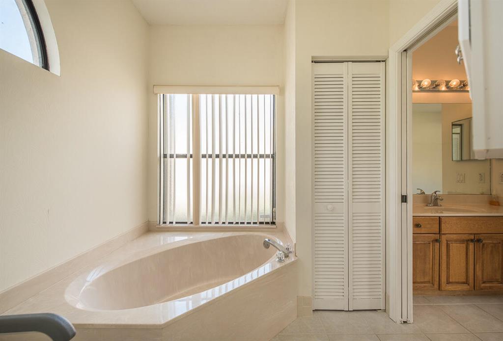 SARATOGA AT ROYAL PALM 1 - Residential