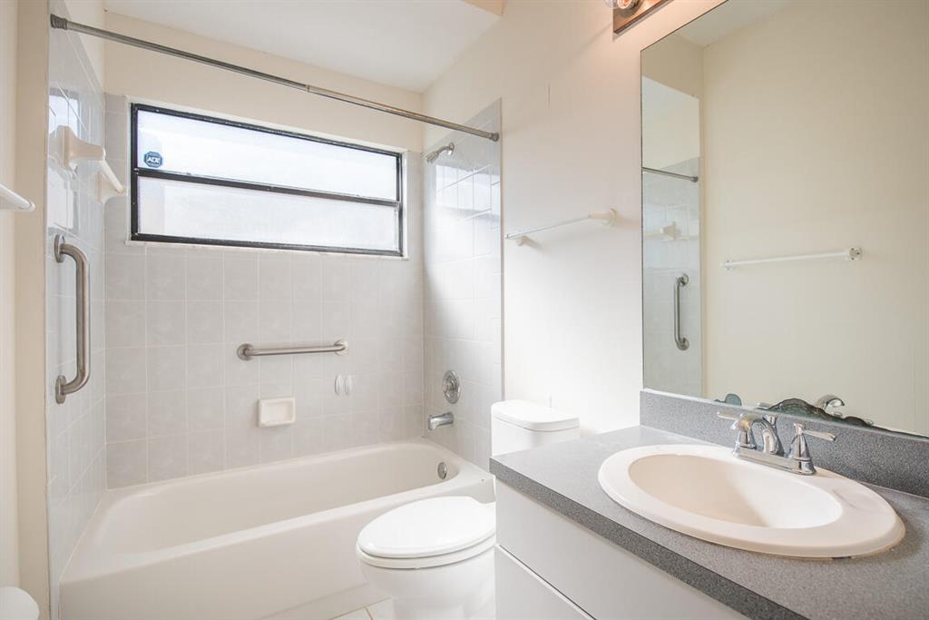 SARATOGA AT ROYAL PALM 1 - Residential