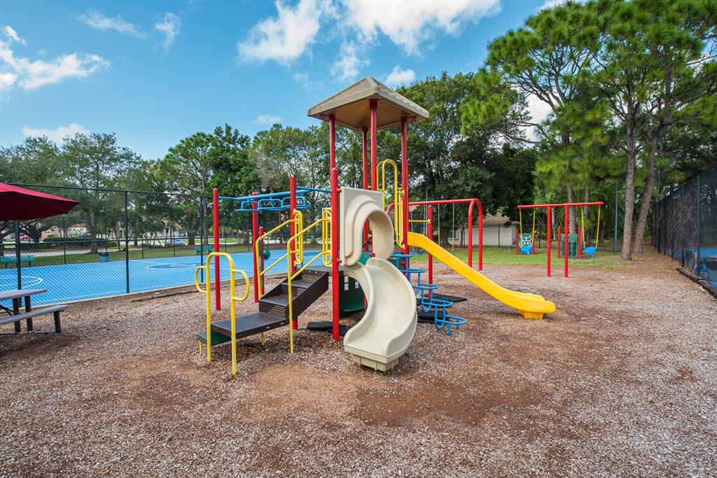 SARATOGA AT ROYAL PALM 1 - Residential