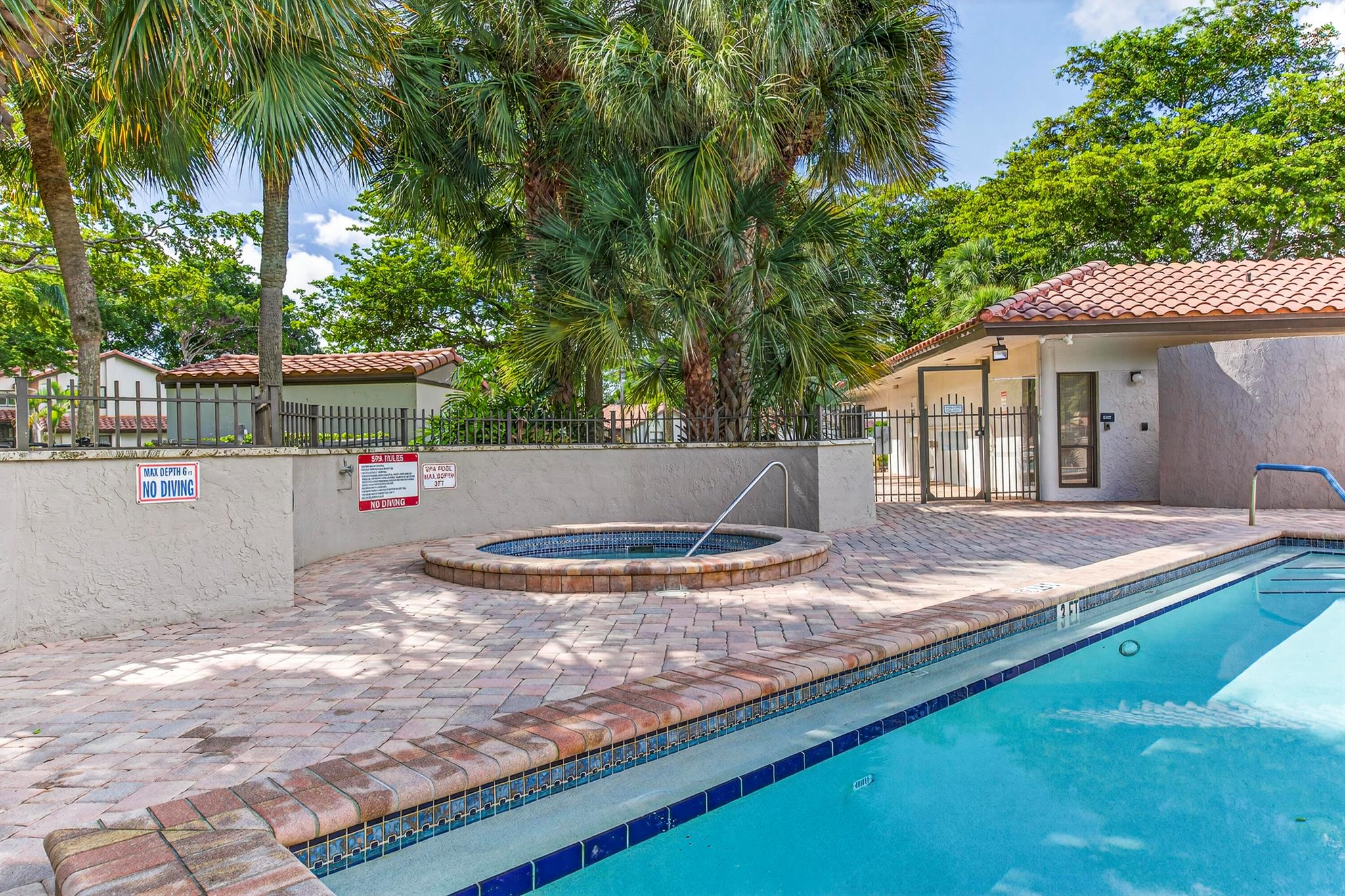 LAKES OF DEER CREEK CONDO - Residential