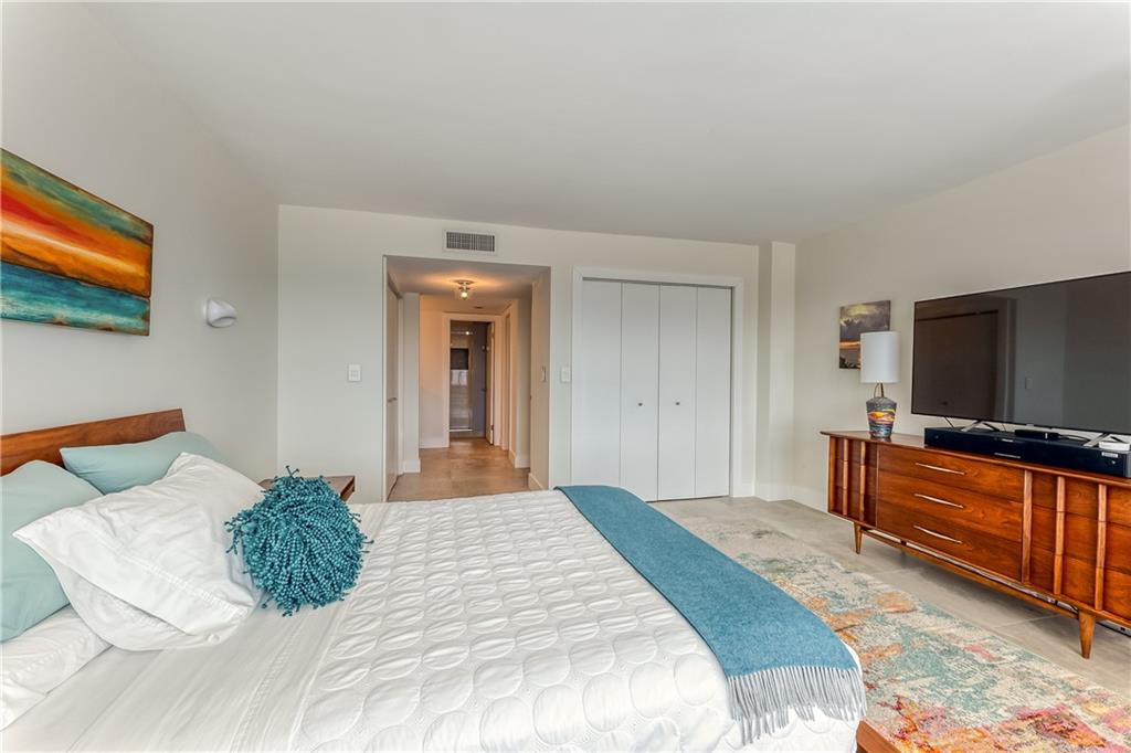 Playa Del Mar Condo - Residential