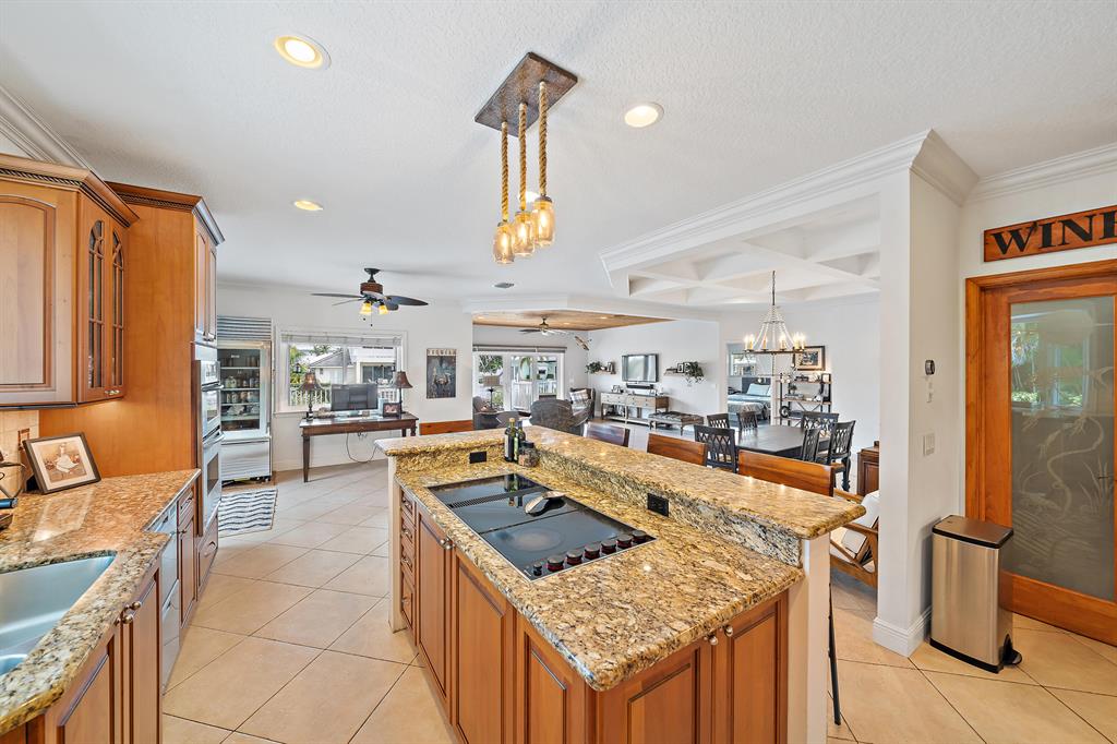 RIO VISTA REPL OF ISLAND - Residential