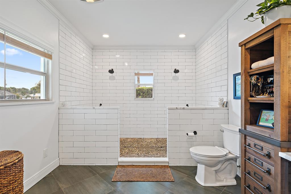 RIO VISTA REPL OF ISLAND - Residential