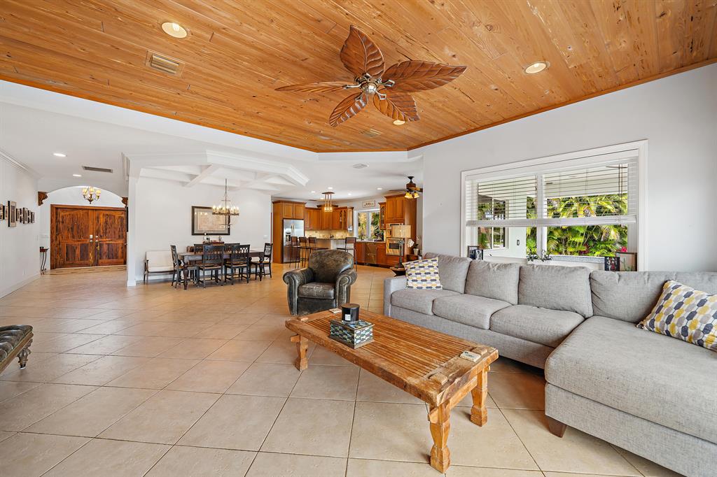 RIO VISTA REPL OF ISLAND - Residential