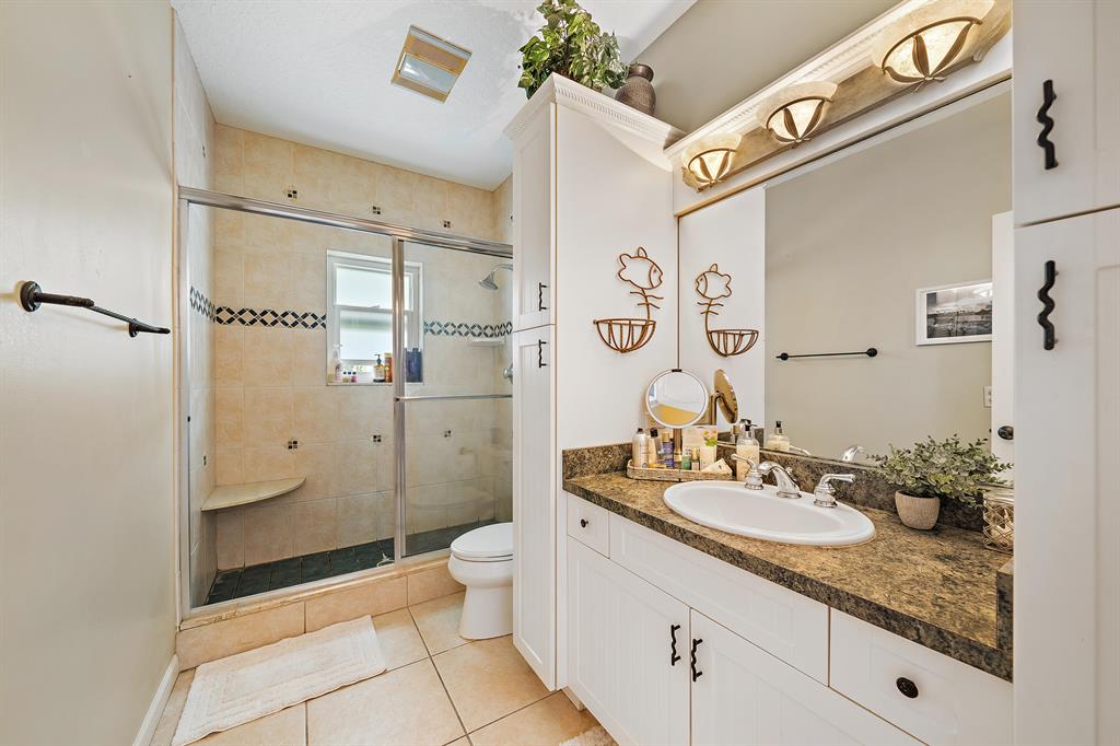 RIO VISTA REPL OF ISLAND - Residential