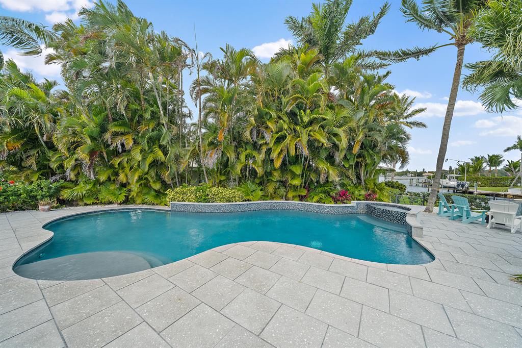 RIO VISTA REPL OF ISLAND - Residential