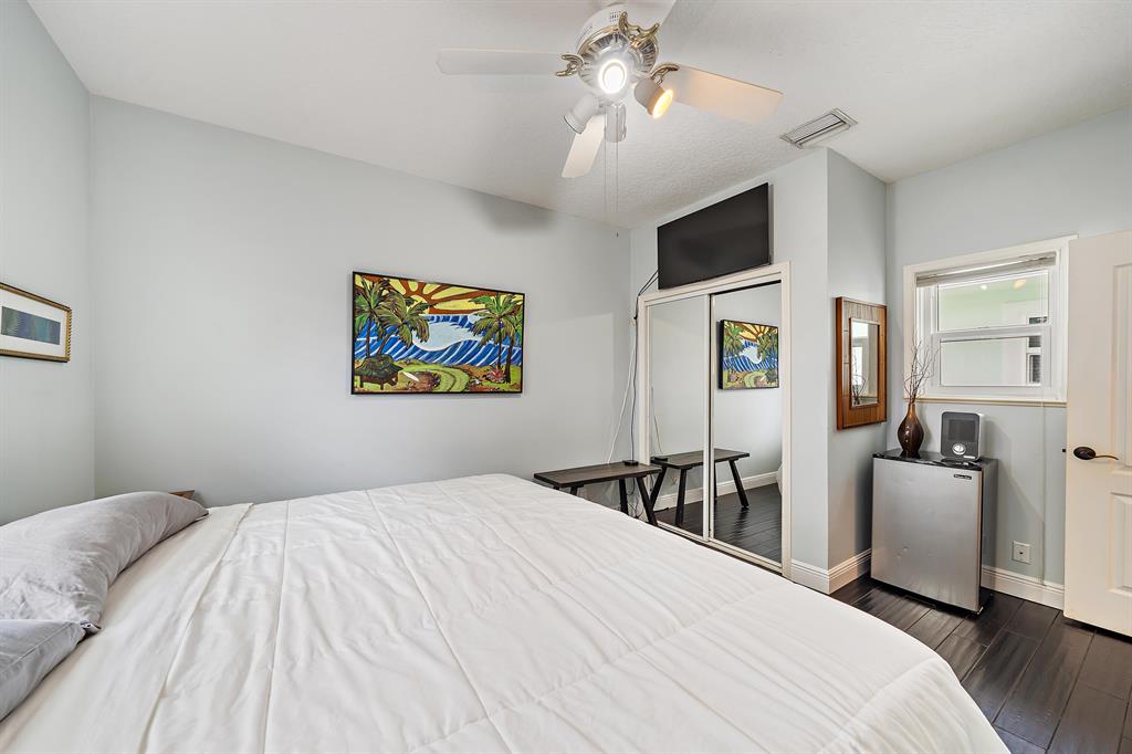 RIO VISTA REPL OF ISLAND - Residential