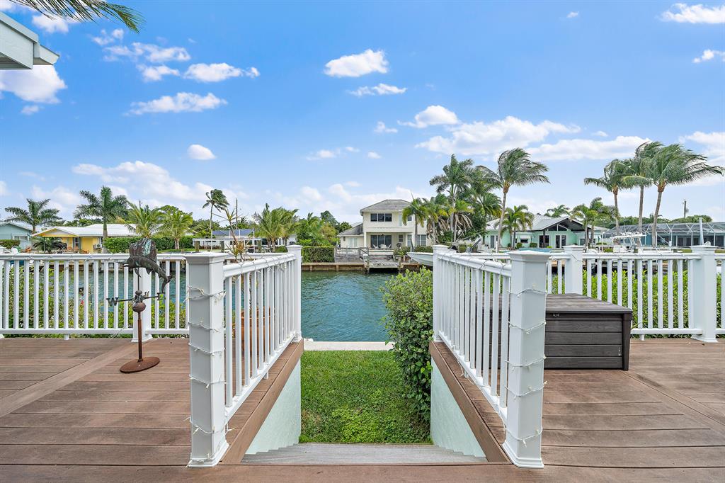 RIO VISTA REPL OF ISLAND - Residential