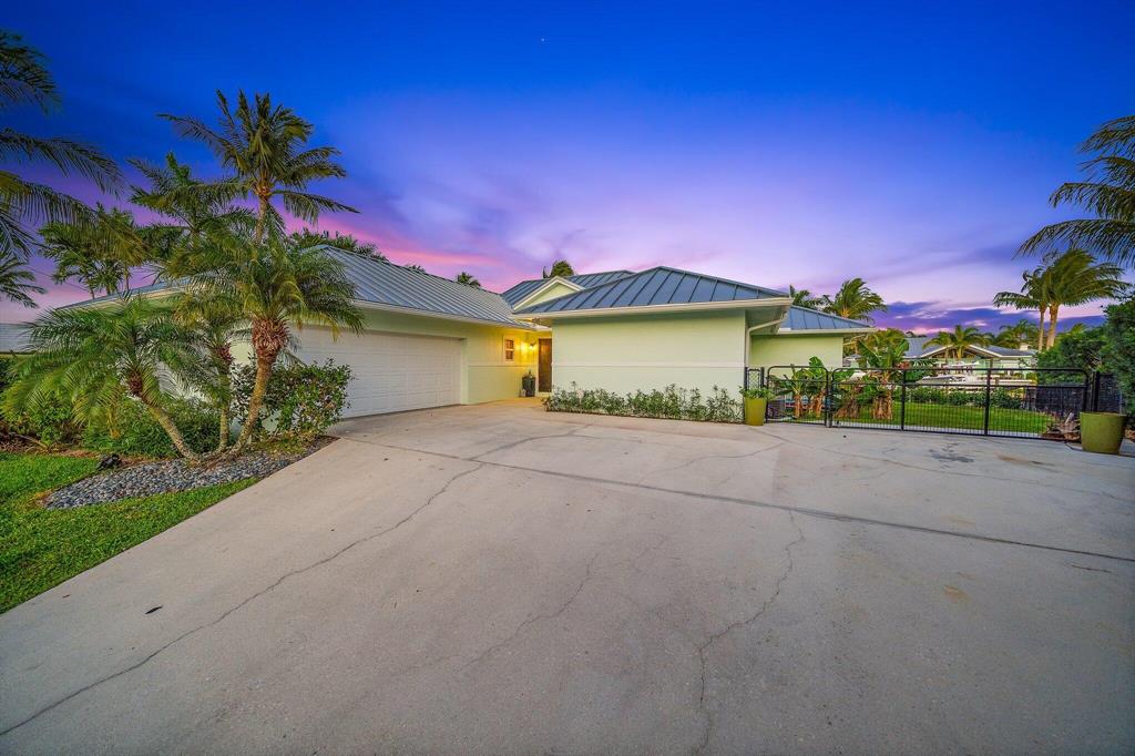 RIO VISTA REPL OF ISLAND - Residential