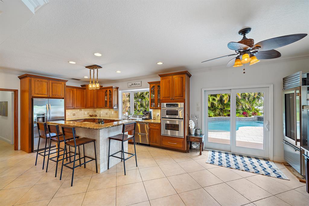 RIO VISTA REPL OF ISLAND - Residential