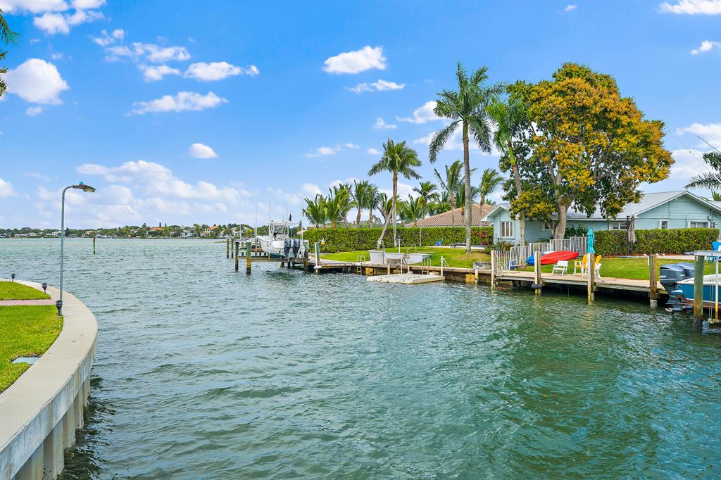 RIO VISTA REPL OF ISLAND - Residential