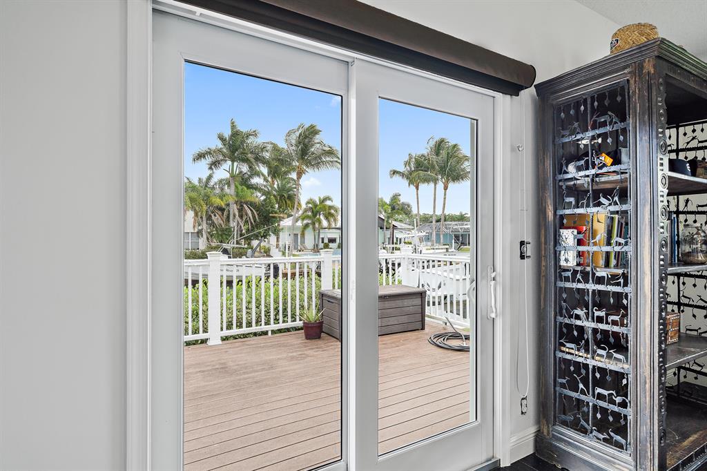 RIO VISTA REPL OF ISLAND - Residential