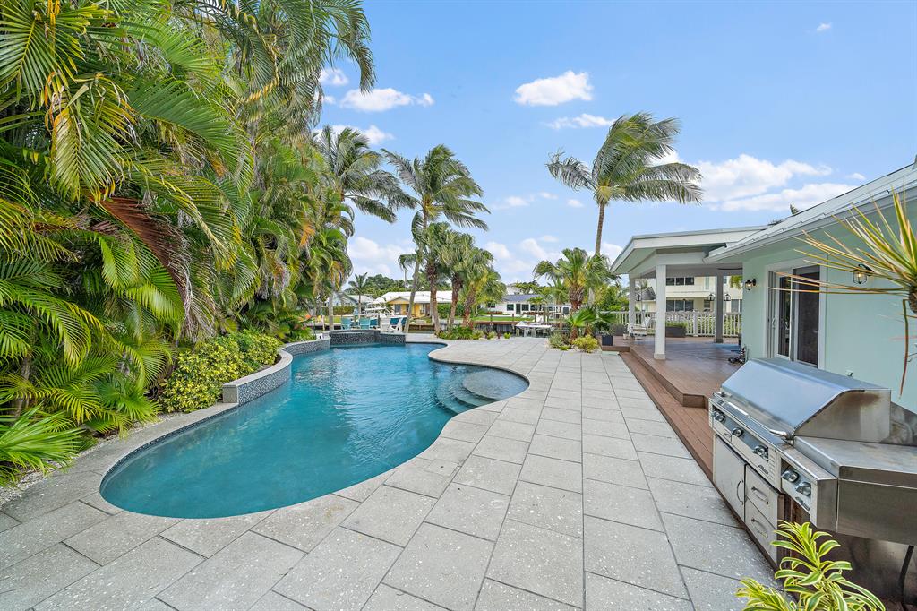 RIO VISTA REPL OF ISLAND - Residential