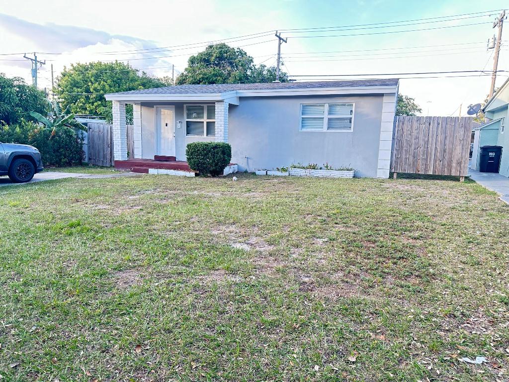 NORTH PALM BCH 4 - Residential